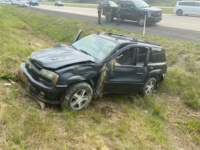 3 cars crash after driver brakes for deer in DeKalb County